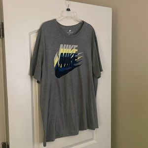 Nike tee shirt